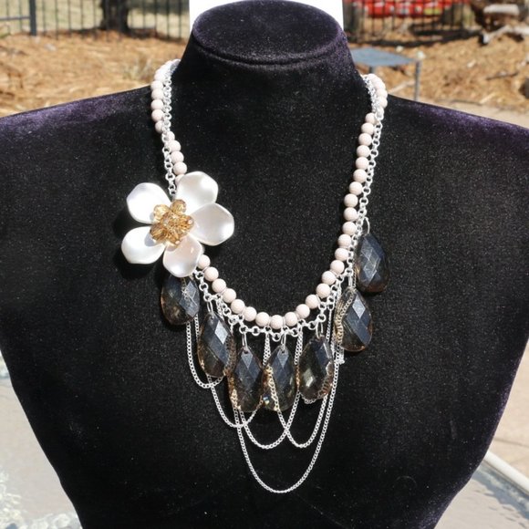 Boho Necklace Earrings Set Flower Crystal Teardrop Brushed Silvertone Dressy NWT - Picture 1 of 6